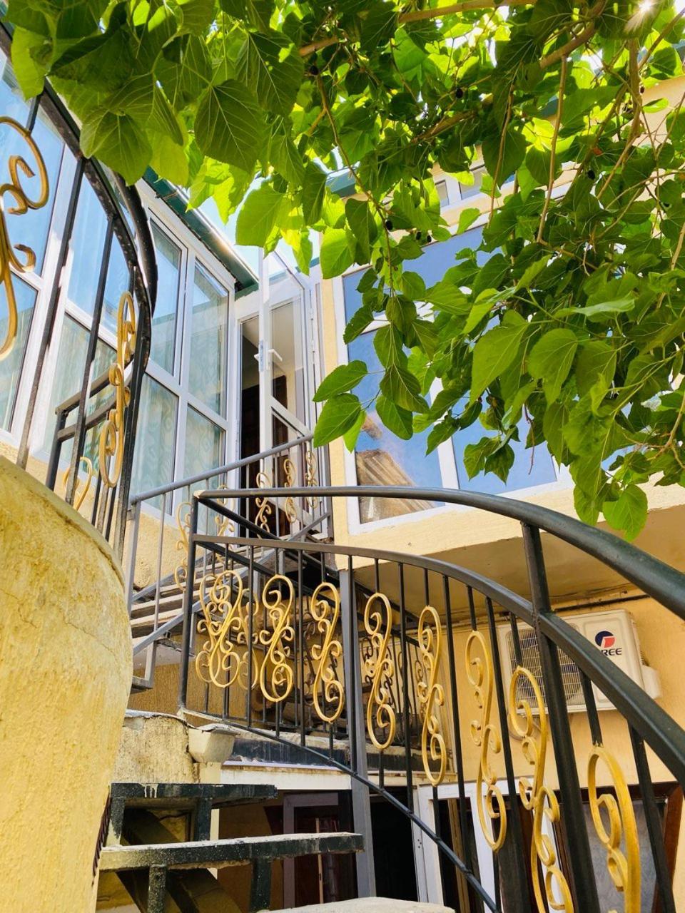 "Chor Minor" Hotel Unesco Heritage List 2 Minutes To Bukhara Old Town Square Official Partner Of The La Rosse Aroma Exterior photo
