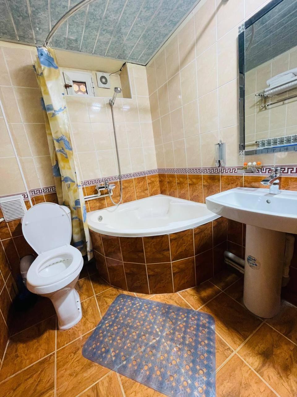 "Chor Minor" Hotel Unesco Heritage List 2 Minutes To Bukhara Old Town Square Official Partner Of The La Rosse Aroma Exterior photo